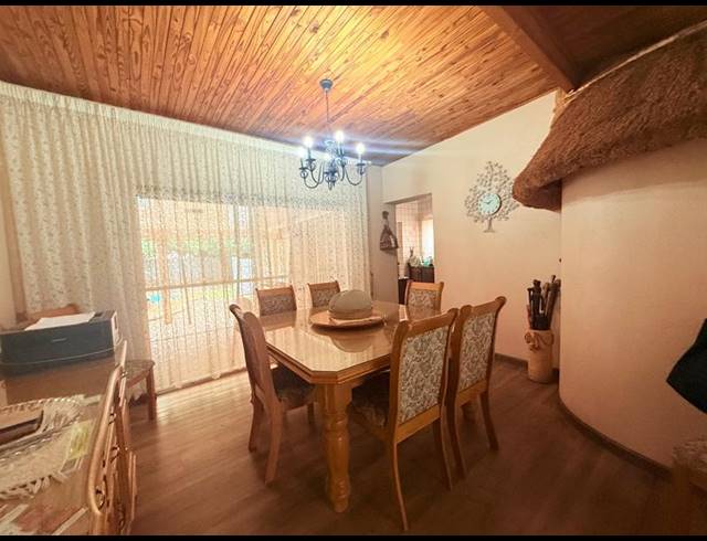 3 BEDROOM HOUSE FOR SALE IN FLORA GARDENS